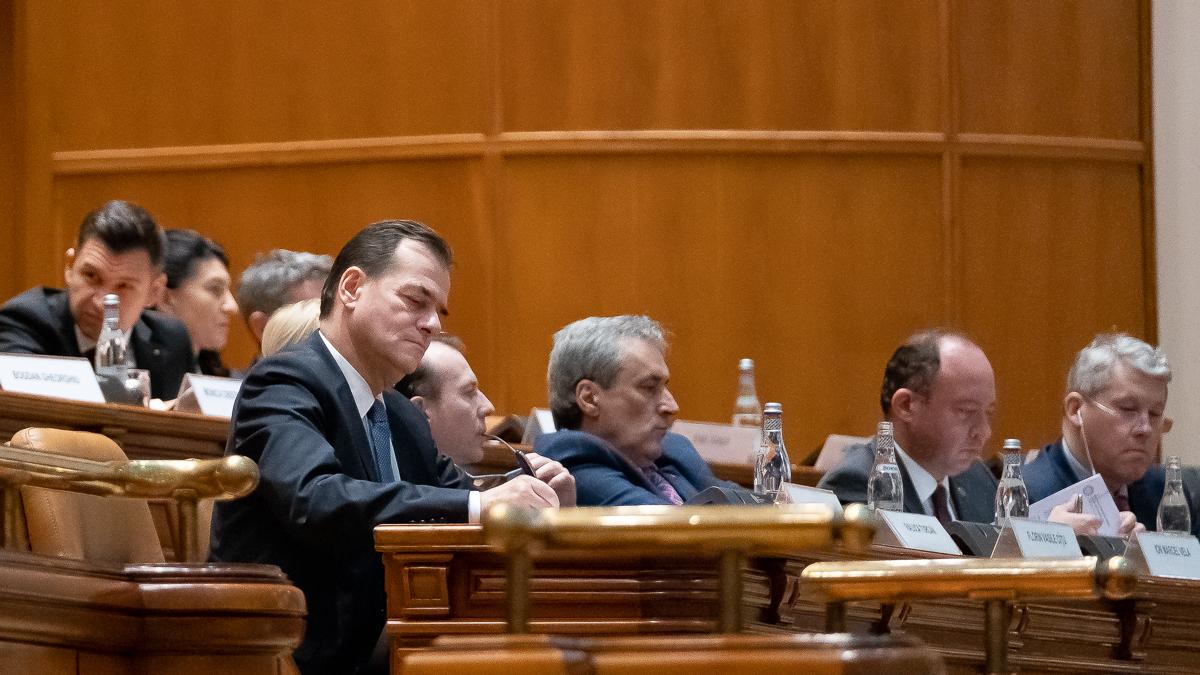 guvern_orban_ministri_parlament