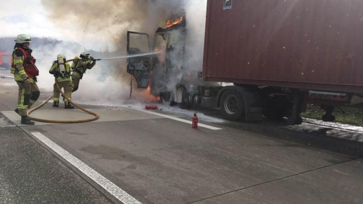 tir_romanesc_a_luat_foc_2