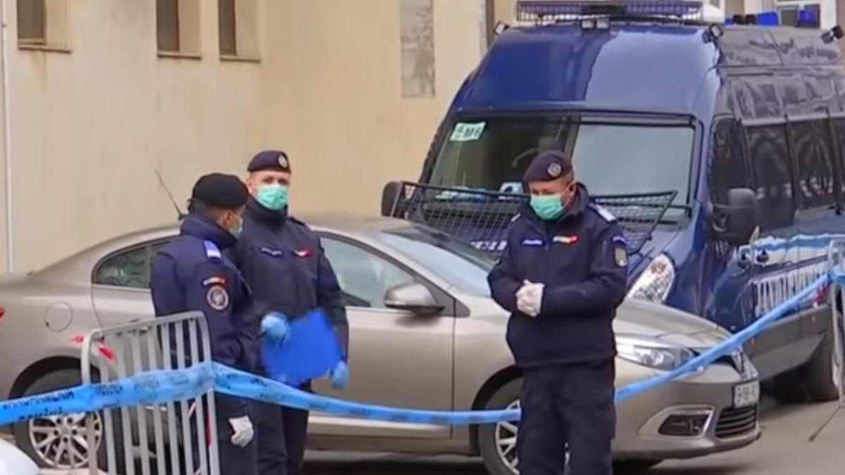 jandarmi_romani_masca_control_stradal_ilustrativ