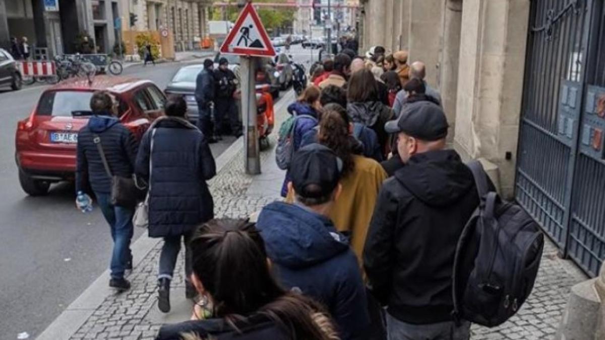 alegeri_prezidentiale_diaspora_cozi_berlin_08_11_2019