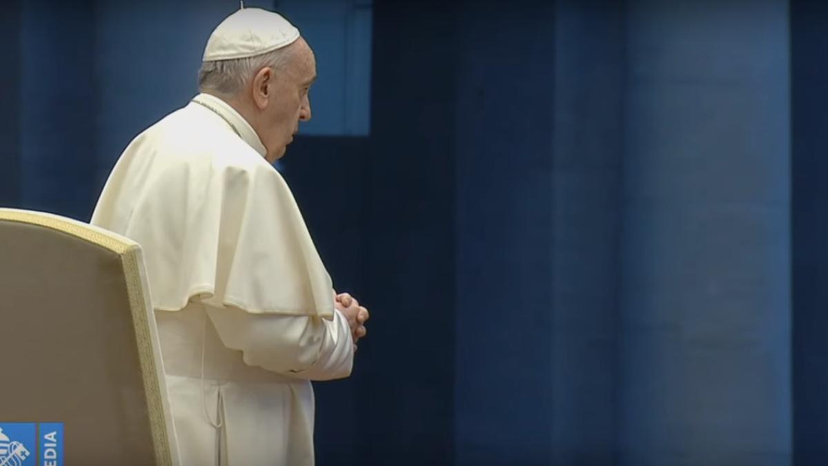 papa_francisc_singur_in_piata_sf_petru_rugaciune_coronavirus_capt_video