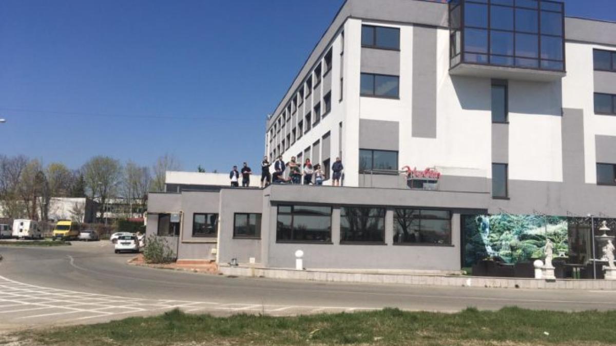 hotel_helin_craiova_carantina_protest_acoperis_gds