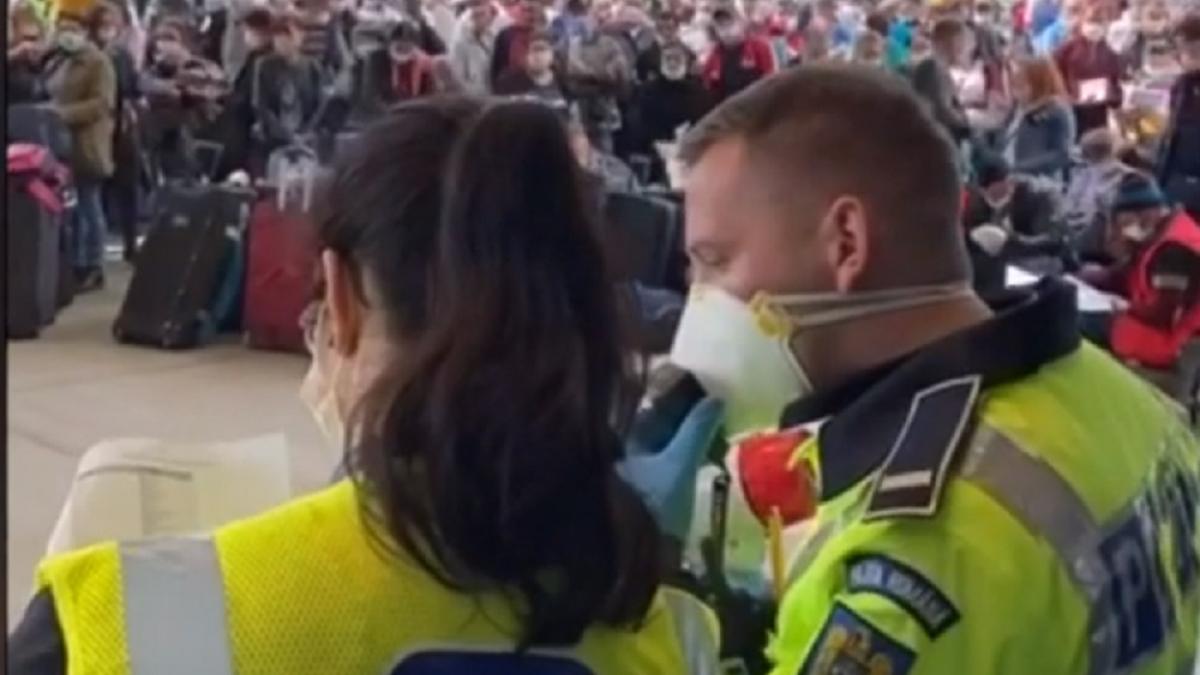 muncitori_romani_pleaca_germania_aglomeratie_aeroport