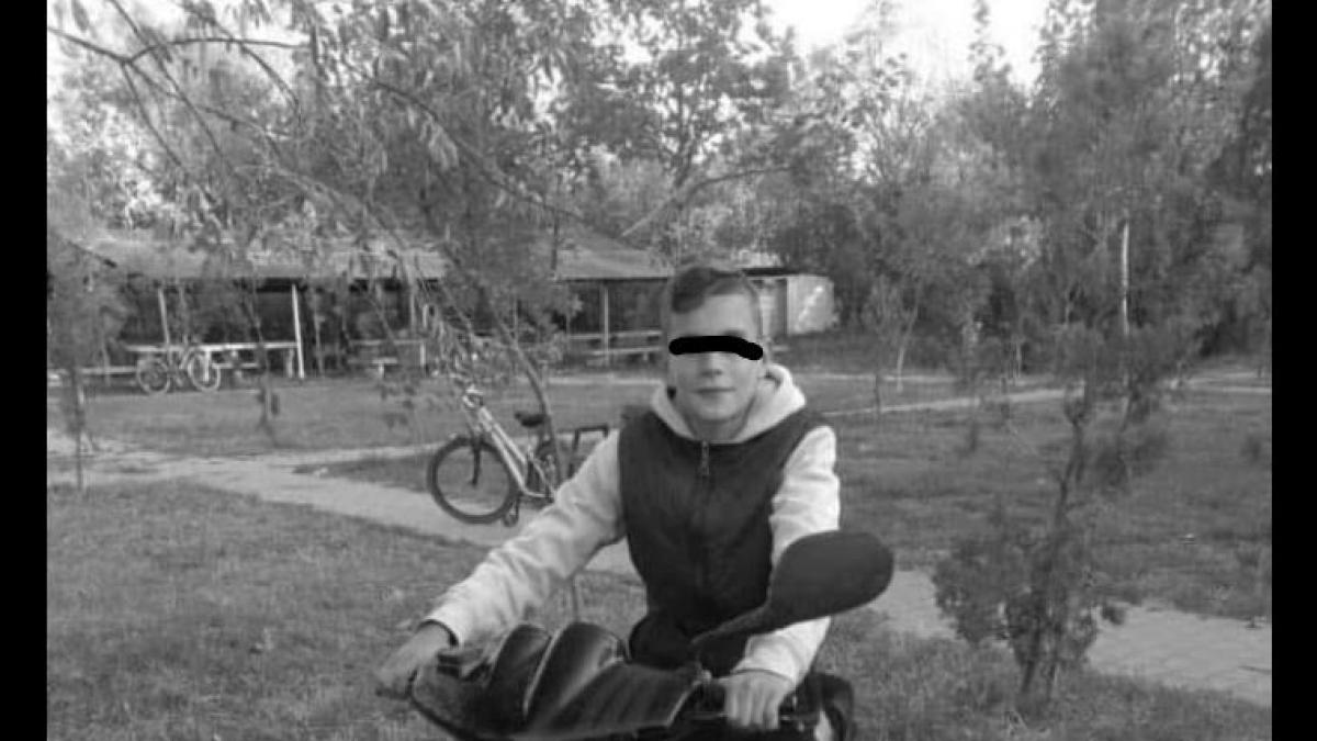 copil_roman_parintispania_spnzurat