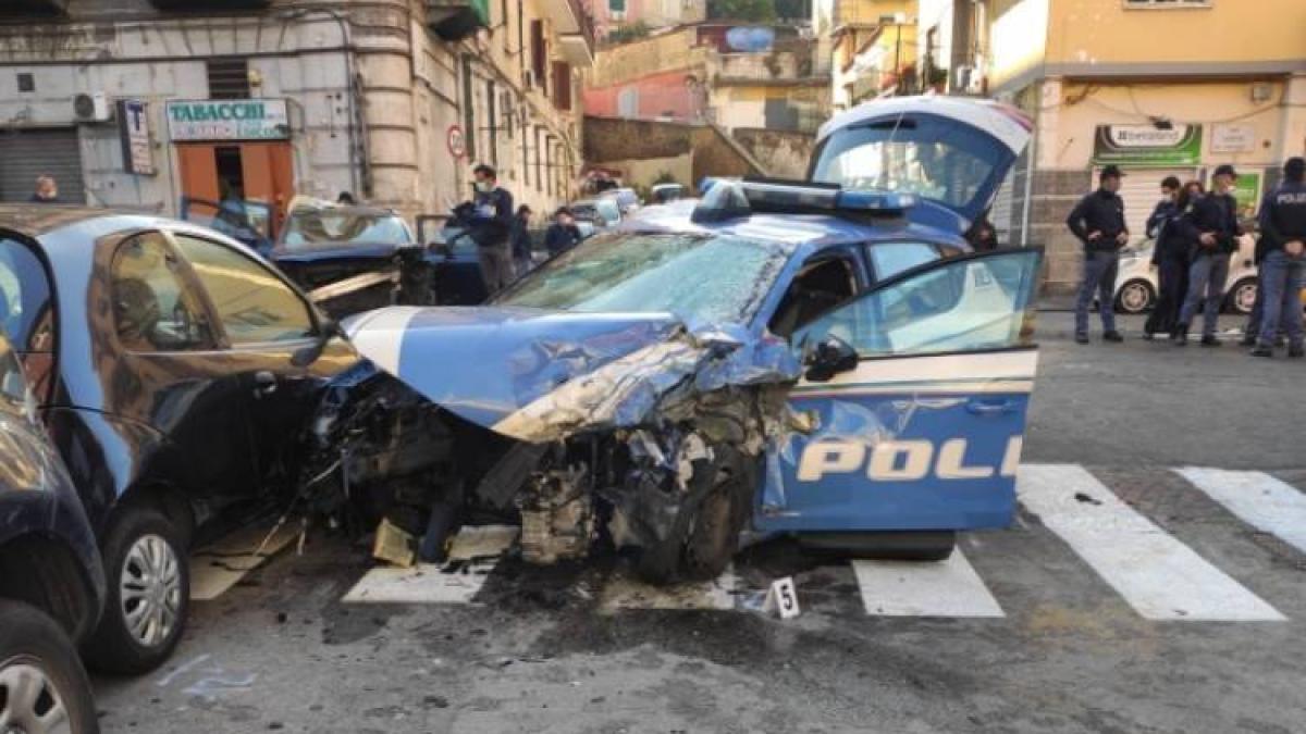 accident_italia_napoli_masina_de_politie_banda_hoti_romani_sursa_il_roma_net