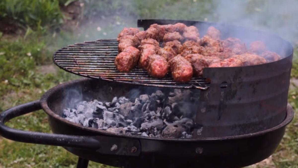 mici_1_mai_ilustrativ_gratar