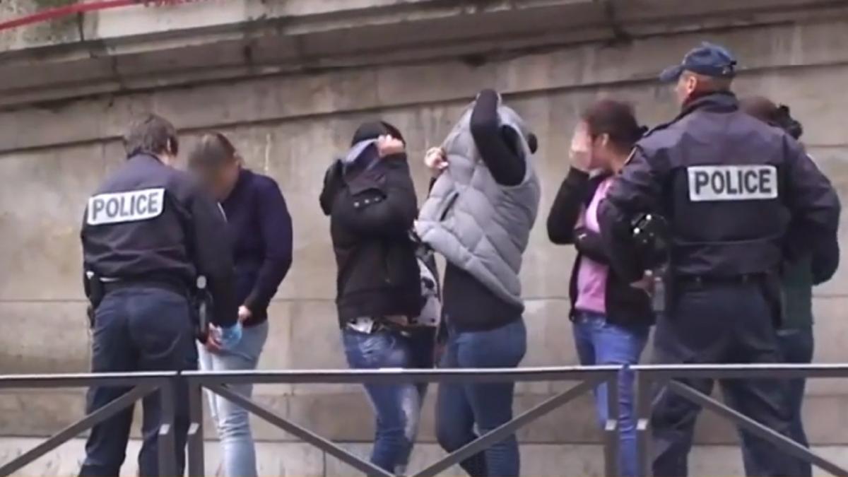 franta_politie_copii_romani_cersetori