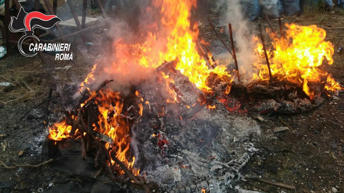 roma_incendiu_deseuri