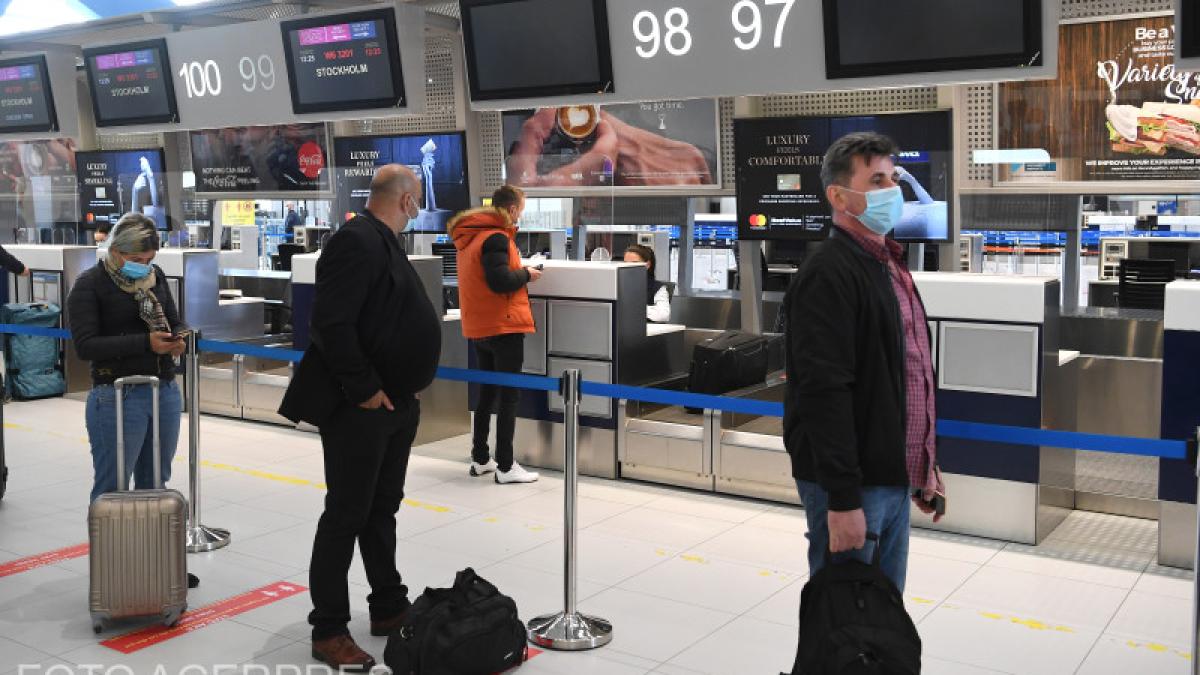 aeroport_otopeni_coada_check_in