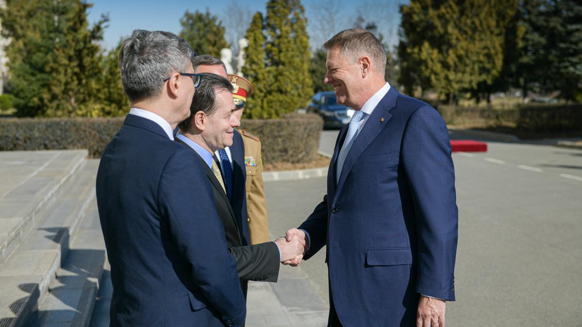 iohannis_orban_dau_mana_presidency