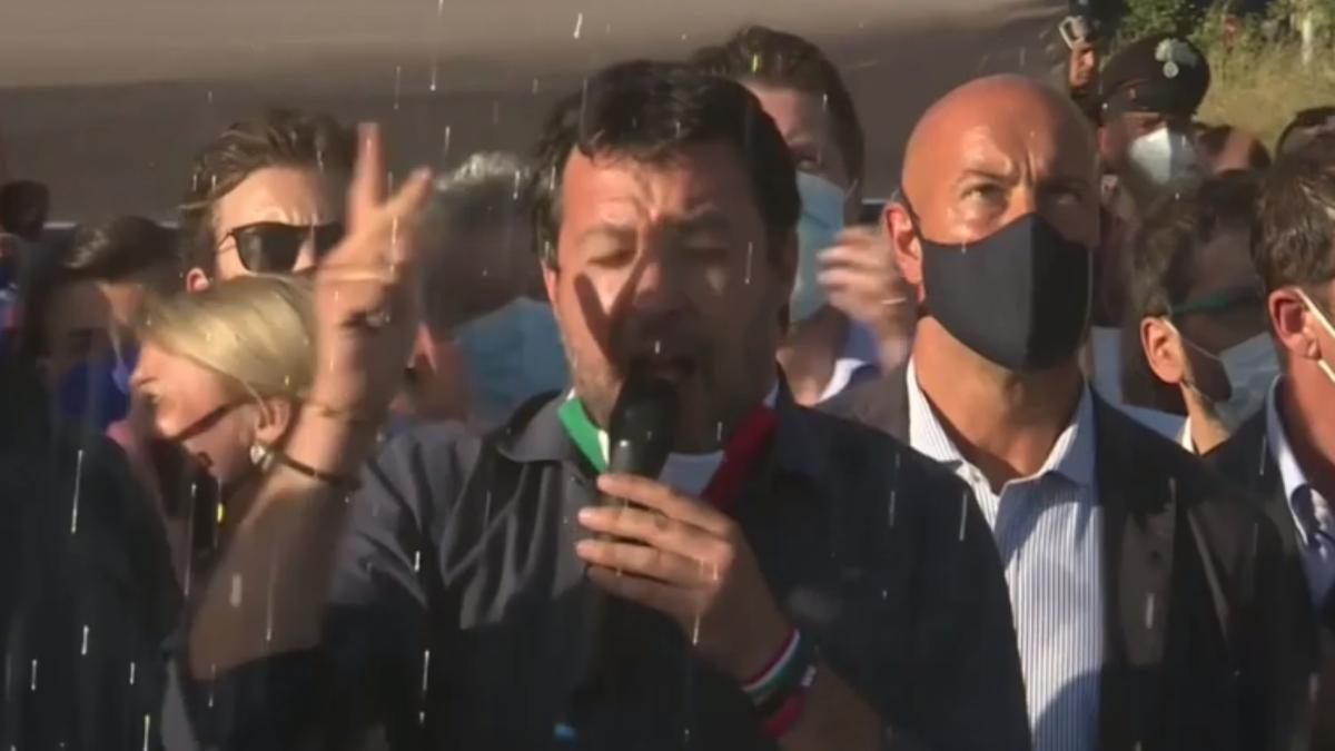 salvini_atacat_mondragone