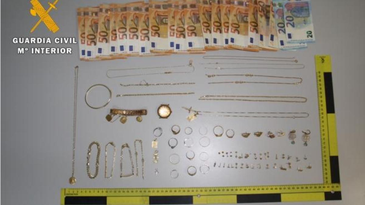 jaf_furt_aur_bijuerii_romani_gurdia_civil