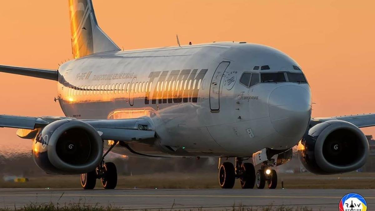 tarom_avion_fb