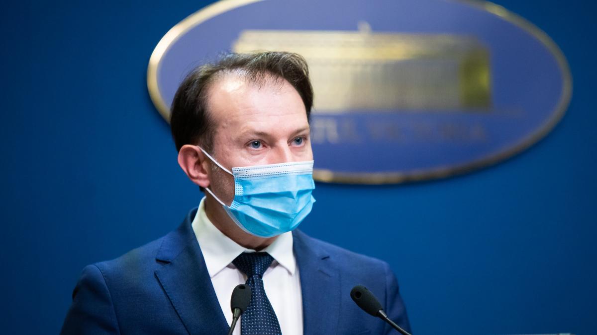 florin_citu_cu_masca_de_pprotectie_declaratie_palatul_victoria_gov