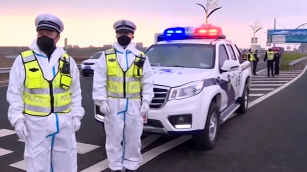 jilin_politie_carantina_coronavirus_china_ilustrativ