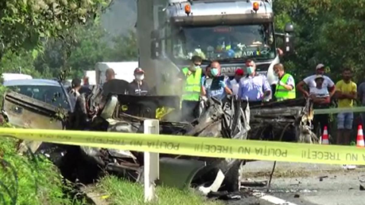 accident_tir_masina_mica_politie_mehedinti_valea_cernei