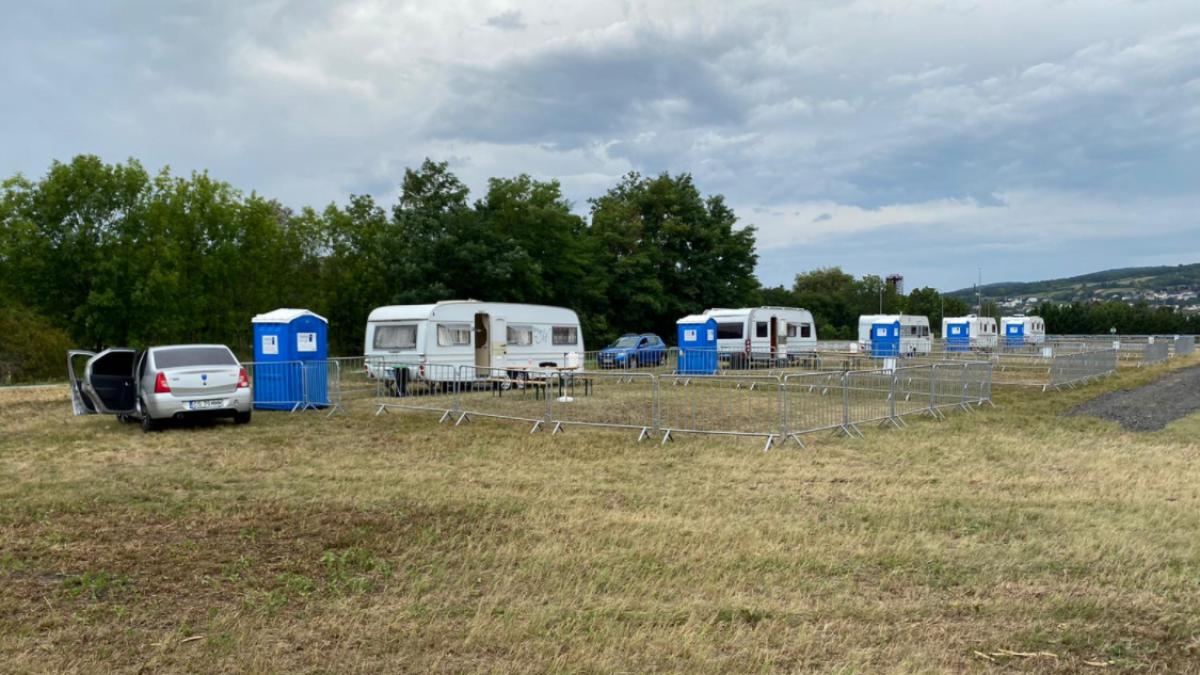 romani_rulote_camp_muncitori_austria_izolat