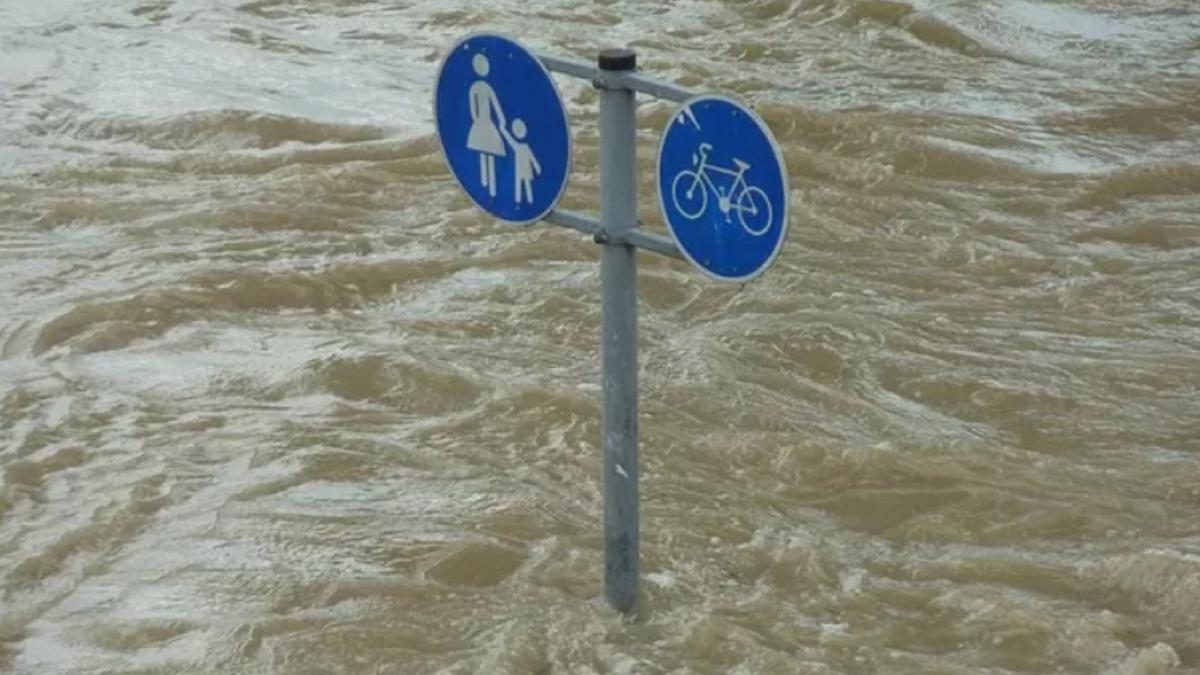 inundatie_apa_semn_circulatie_captura_04_09_2020