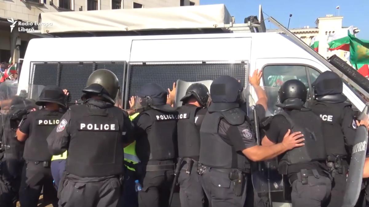 police_politie_bulgaria_proteste_sofia