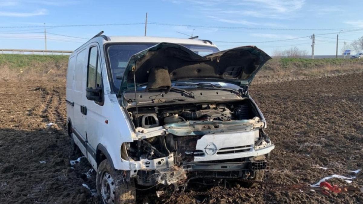 microbuz_rasturnat_botosani