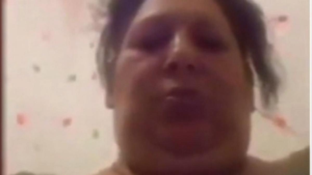 mama_fetita_torturata