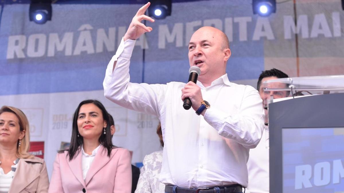 codrin_stefanescu_fb_082219