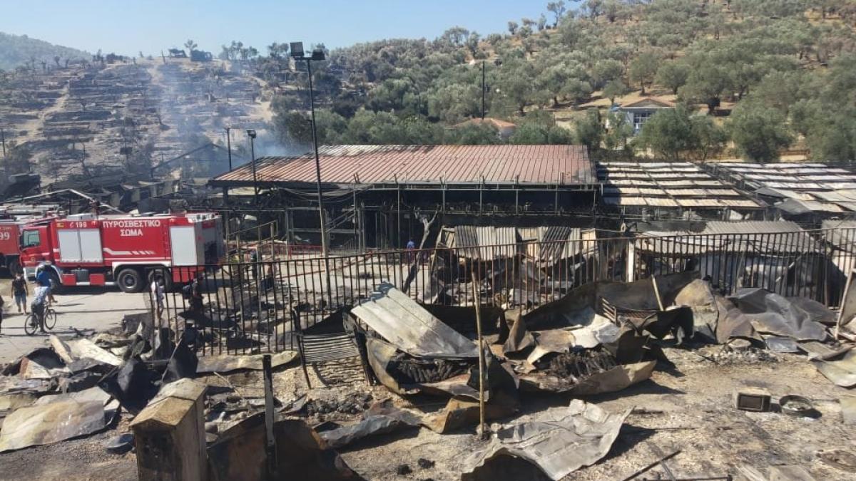 incendiu_tabara_migranti_grecia_twitter