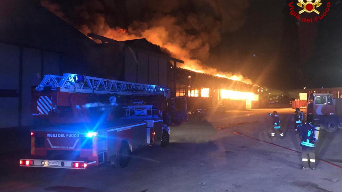 incendiu_port_ancona_italia