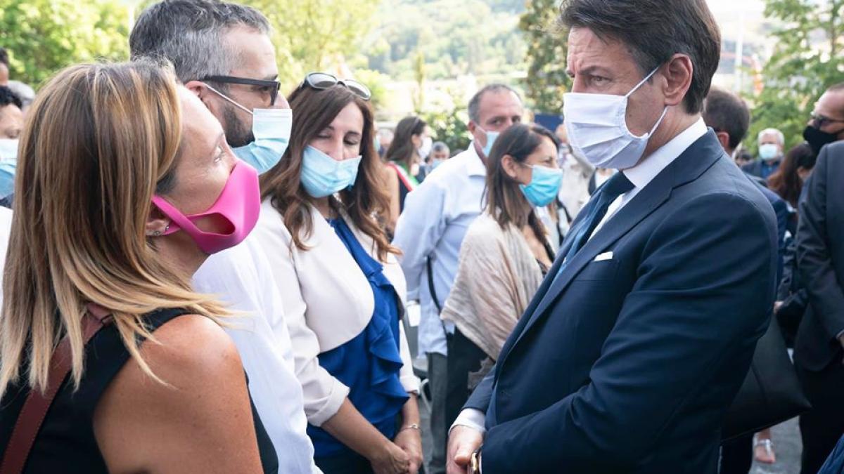 giuseppe_conte_comemorare_prabusire_pod_genova_fb_4