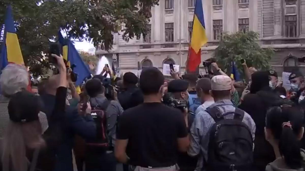 protest_piata_universitatii_10_10_2020