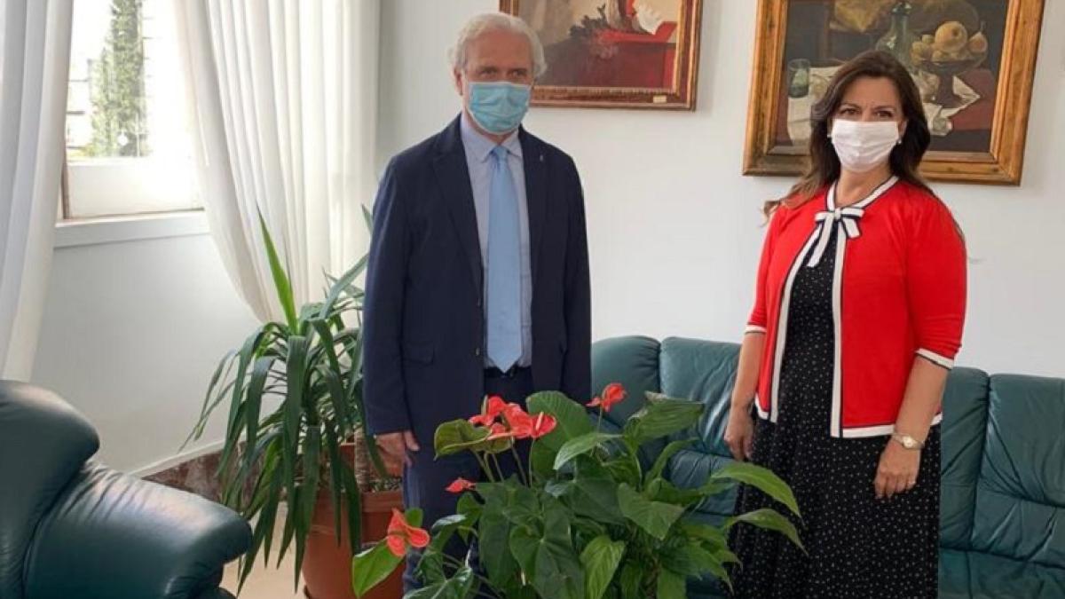 consulul_romaniei_la_bari_lucretia_tanase_viceprimar_vibo_valentino