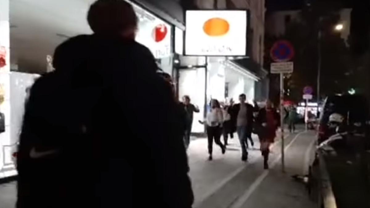 atac_terorist_austria_viena_oamenii_fug_captura_03_11_2020