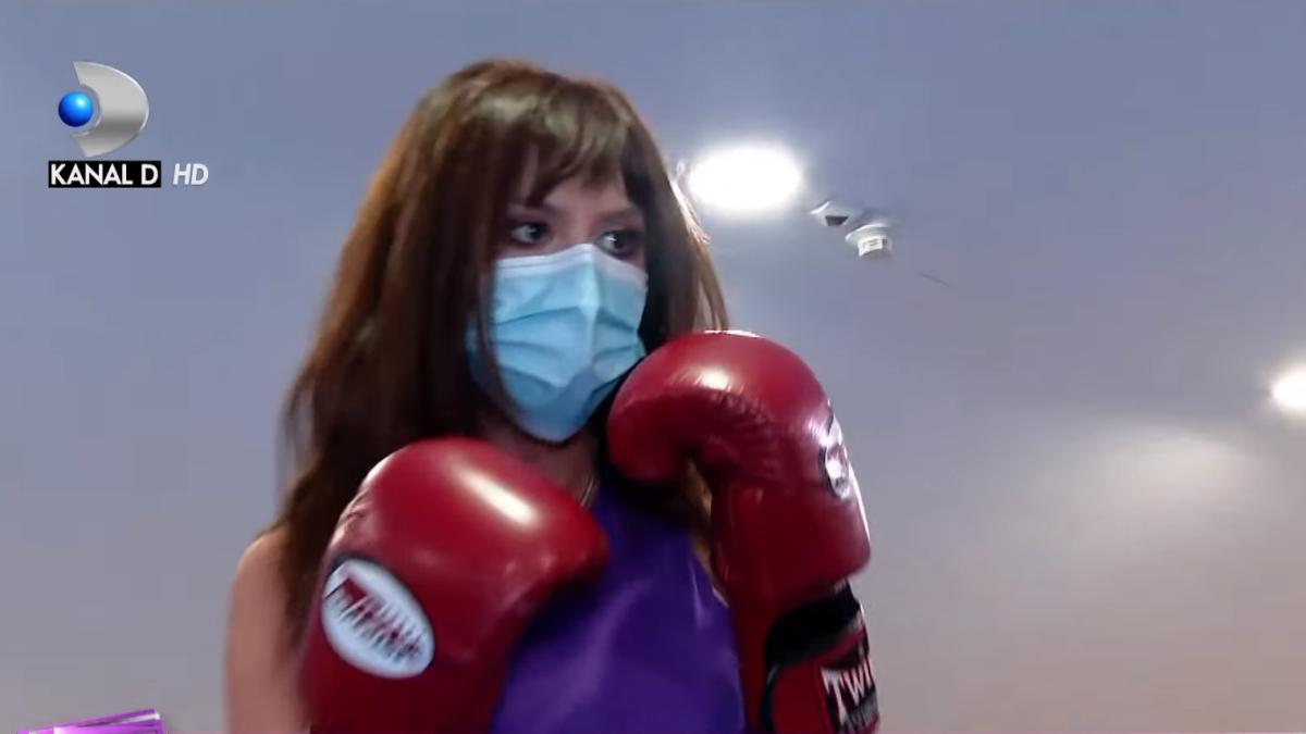 denise_rifai_manusi_box