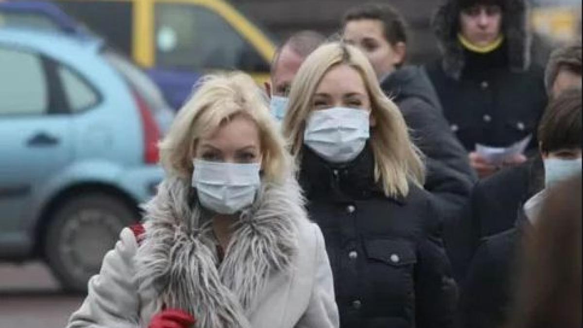 multime_cu_masti_strada