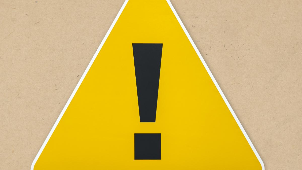 yellow_triangle_warning_sign_icon_isolated