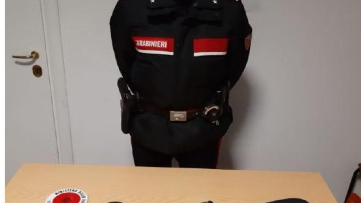 carabinieri_instrumente_detinute_de_romani