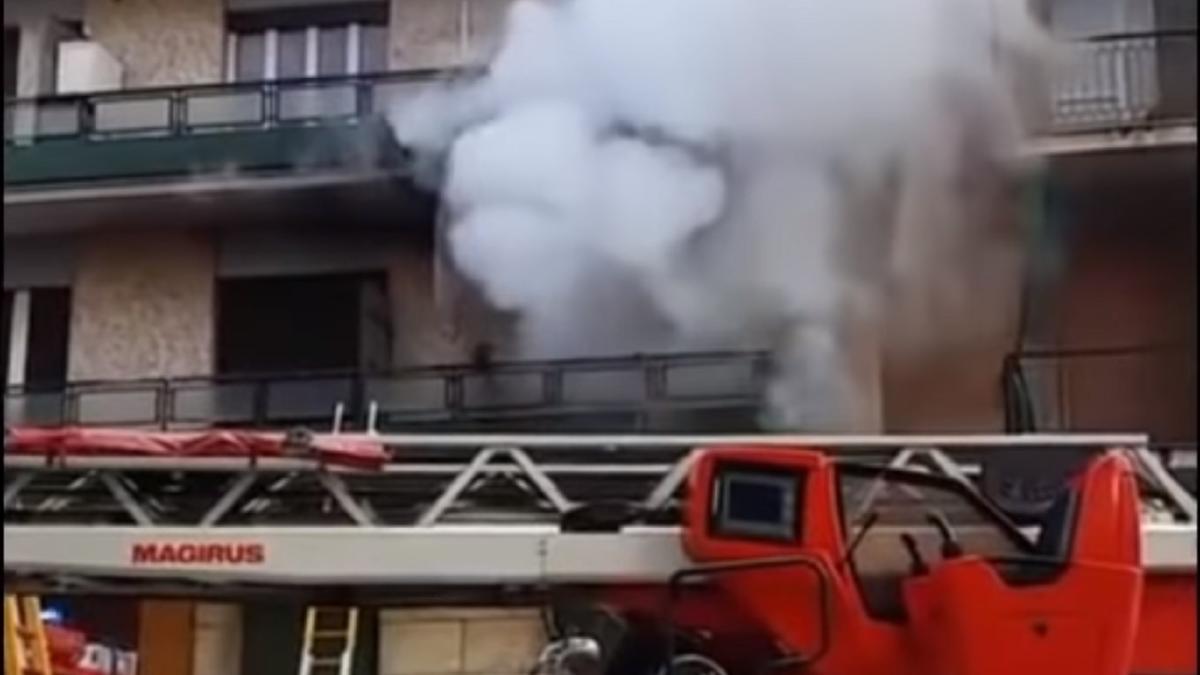 incendiu_italia_apartament_locuinta_pompieri_ilustrativ_captura_16_11_2020