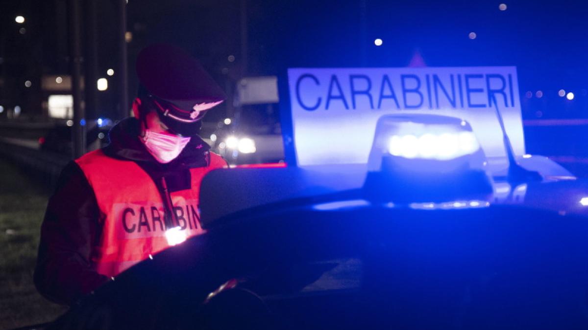politie_carabinieri_italia_noaptea
