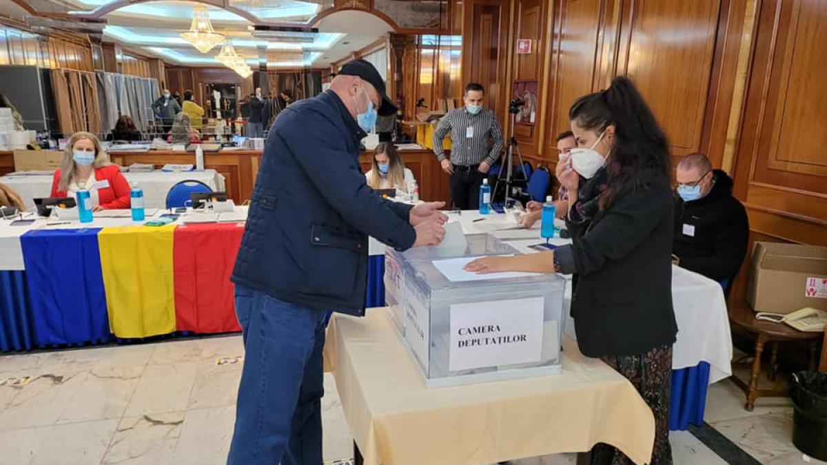 vot_alegeri_diaspora_parlamentare_romani_alegatori_urna_spania