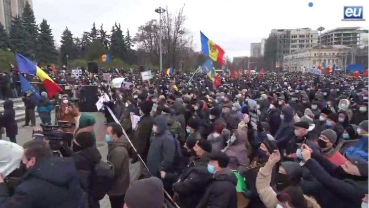 proteste_chisinau_alegeri_anticipate