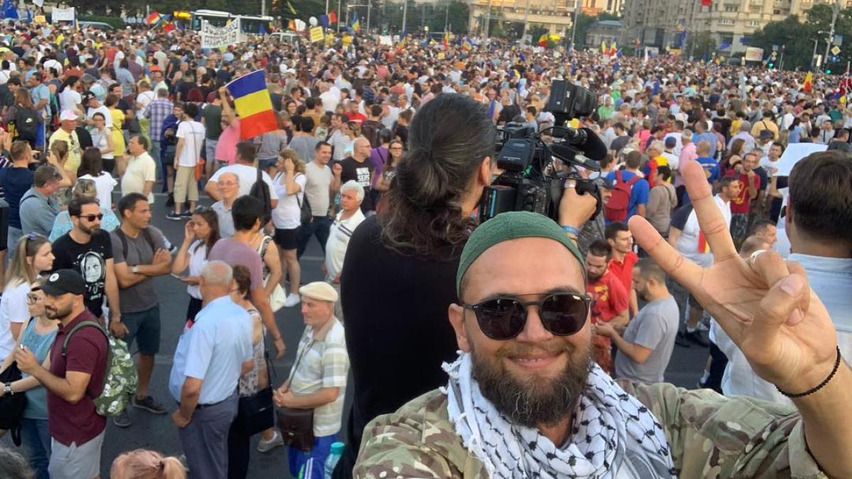 oreste_rares_bogdan_protest_10_august_2019_piata_victoriei_2