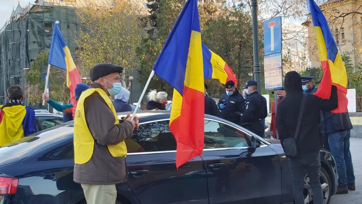 protest_cnstant_judecatrie_aur