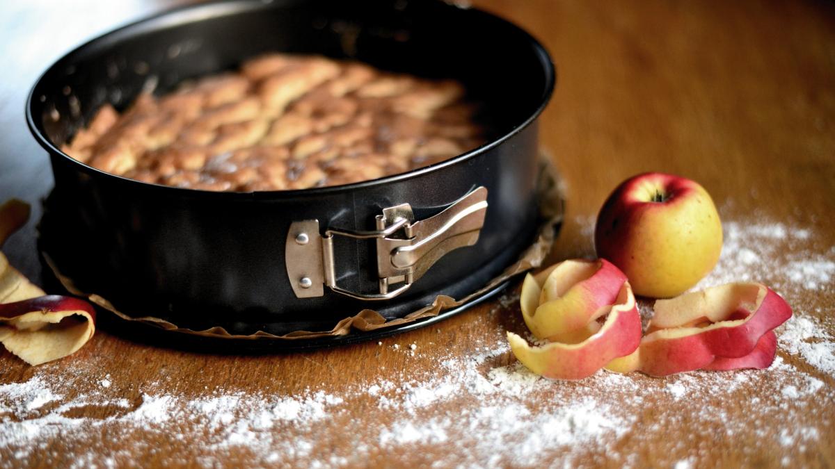 reteta-placinta-cu-mere