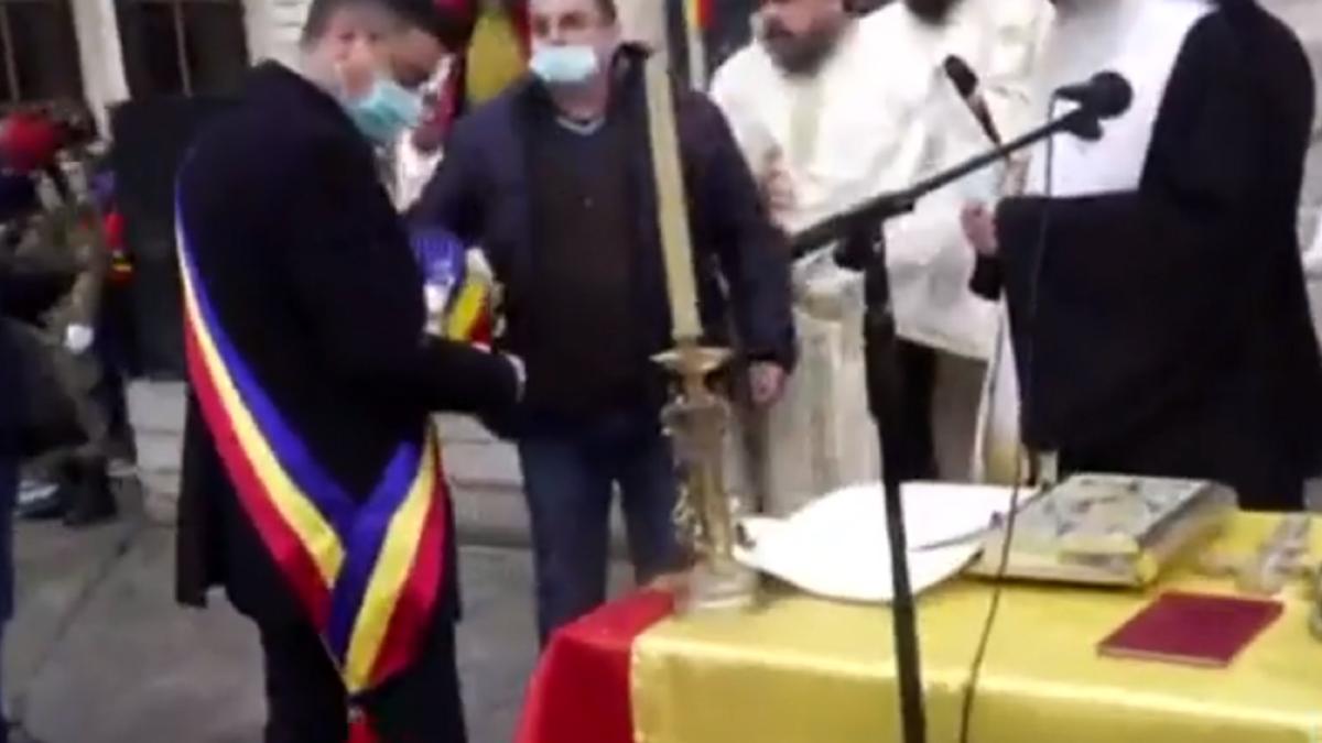 chirica-atacat-cu-iaurt