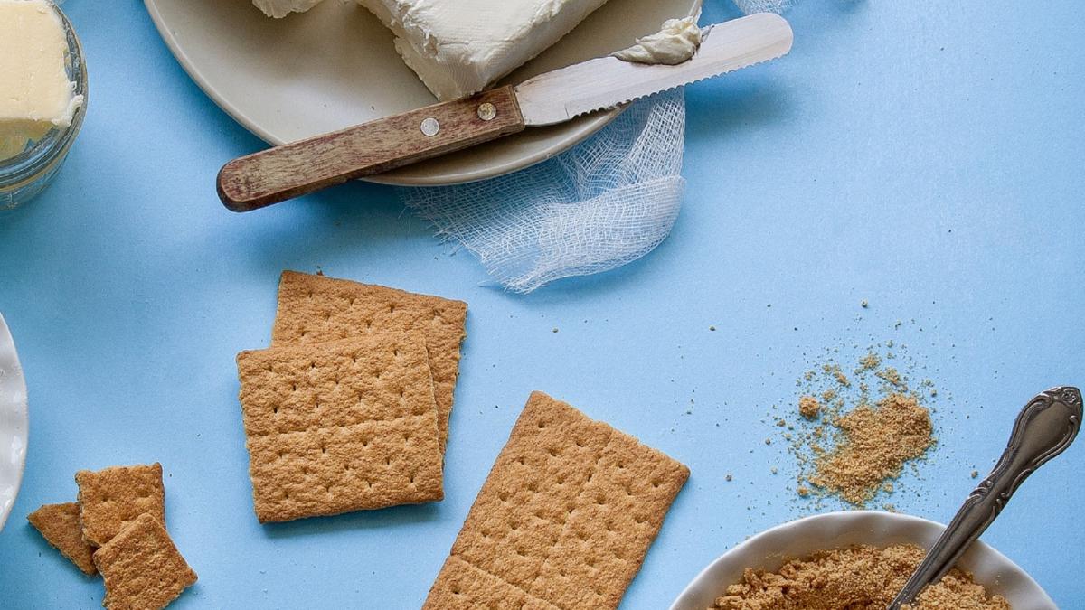 tort-de-biscuiti-o-prajitura-fara-coacere-care-se-face-repede-si-se-mananca-si-mai-repede