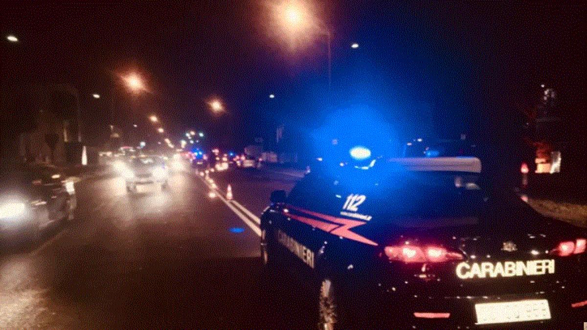 italia_carabinieri_actiune_noaptea