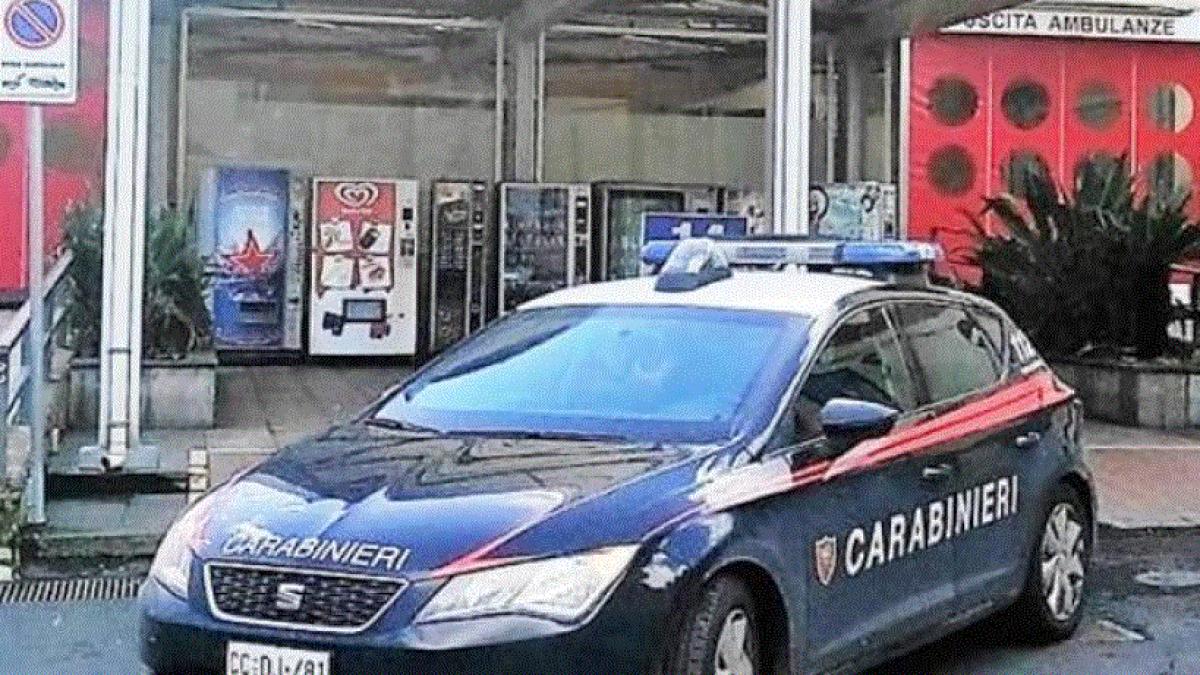 romanca_batuta_in_italia_carabinieri
