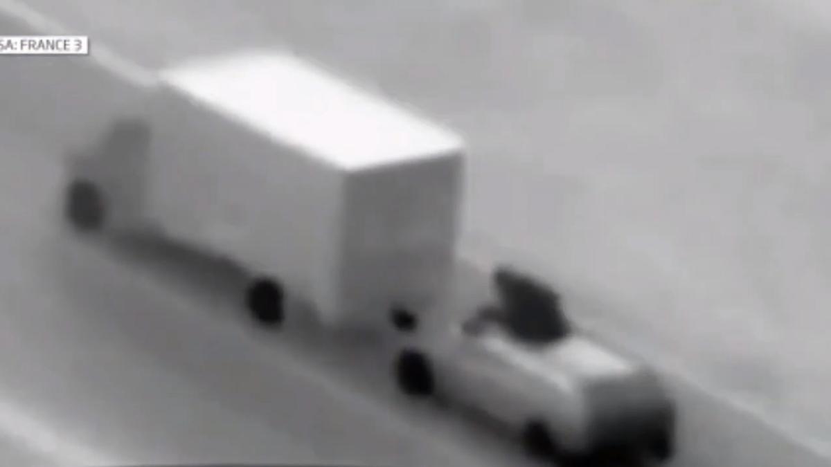 franta-zeci-de-camioane-jefuite-in-mers-de-romani-ca-in-fast-and-furious