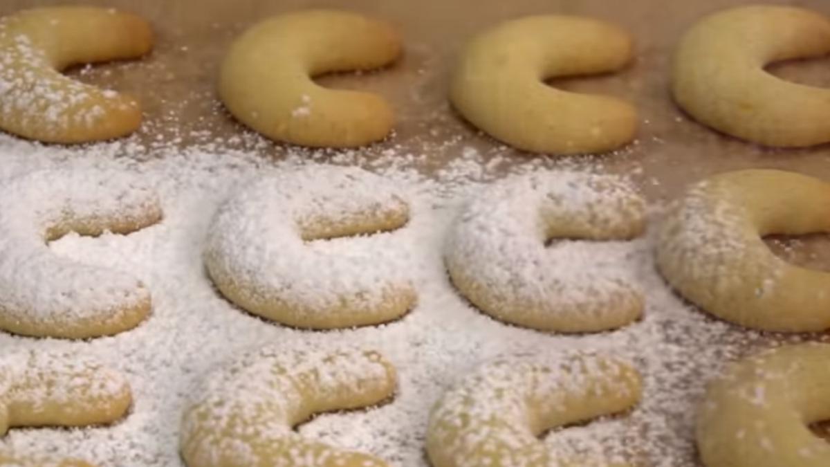 biscuiti-kipferl--de-post-deliciul-vienez-datorat-otomanilor-poate-fi-pregatit-chiar-de-copii