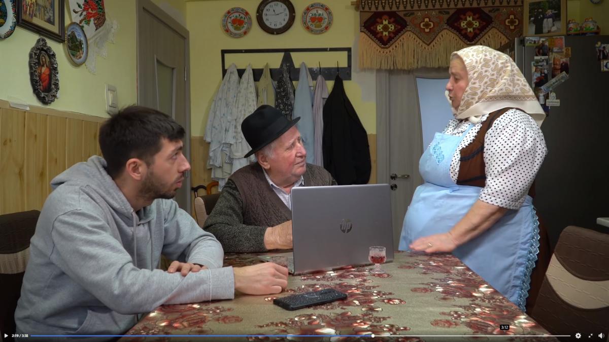 nea-sandu-mircea-bravo-bunica-chinteni